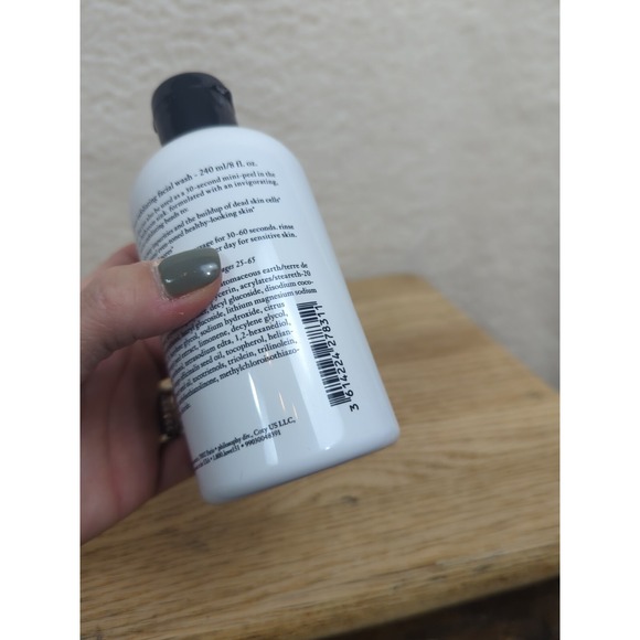 Philosophy The Microdelivery Exfoliating Facial Wash, 8 oz - Picture 6 of 7